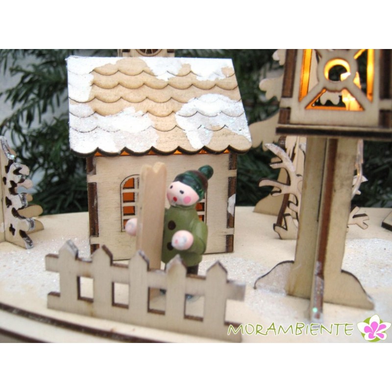 Small Foot Holzlaterne „Winterliches Dorf“ – LED-Beleuchtung, Batteriebetrieben
