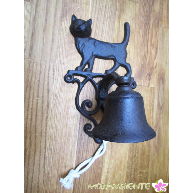 Katze mit Glocke aus Gusseisen