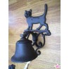 Katze mit Glocke aus Gusseisen