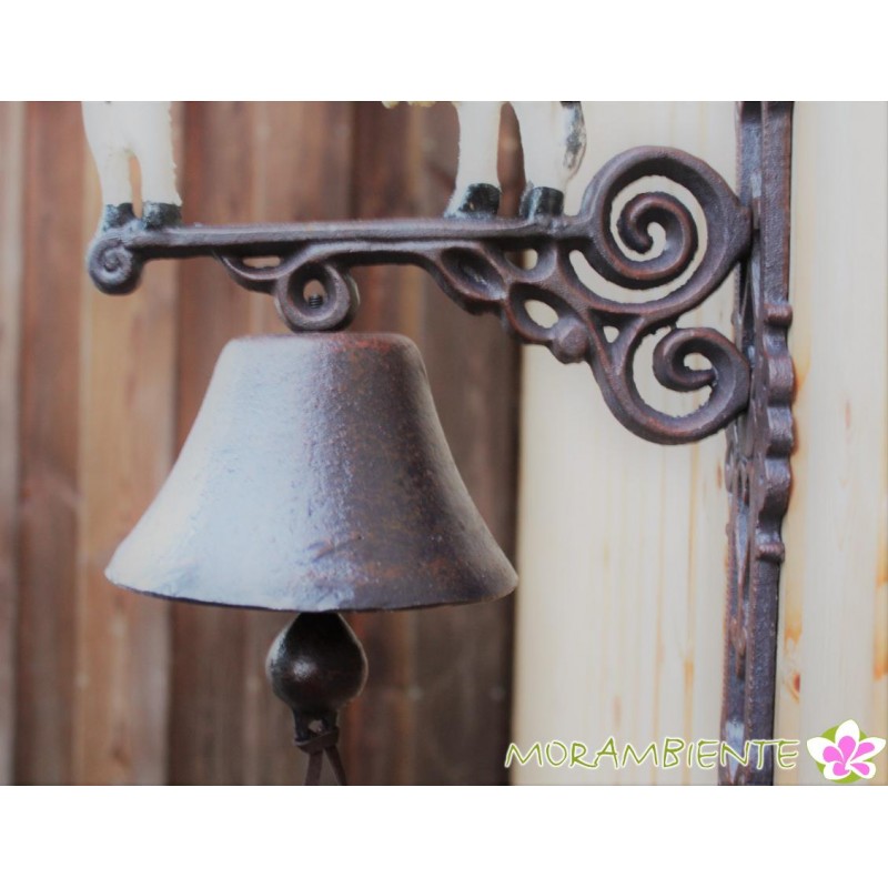 Schwere Glocke mit Kuhmotiv aus Gusseisen