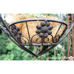 Blumenampel aus dunkelbraunem Metall in Herzform