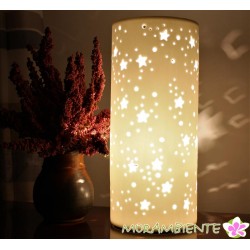 Tischlampe "Sterne" aus matt weißem Porzellan